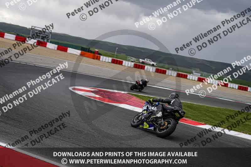 cadwell no limits trackday;cadwell park;cadwell park photographs;cadwell trackday photographs;enduro digital images;event digital images;eventdigitalimages;navarra;no limits trackdays;peter wileman photography;racing digital images;trackday digital images;trackday photos